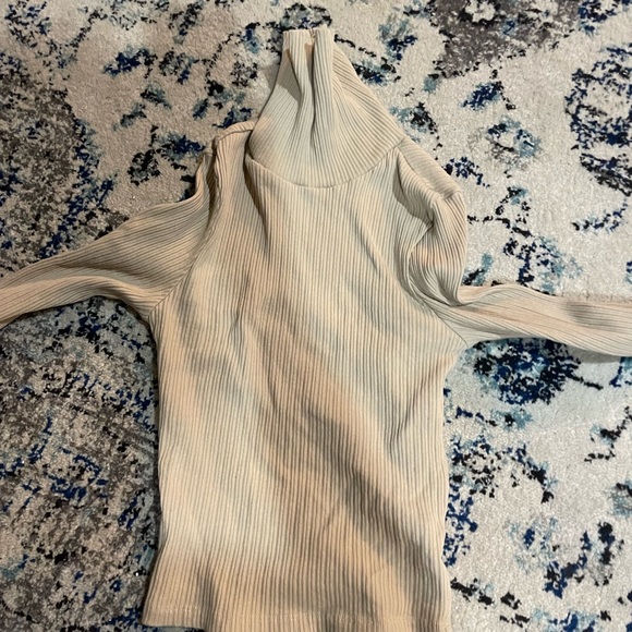 Turtle neck shirt - Picture 1 of 2